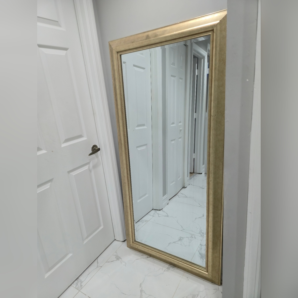 Full size mirror